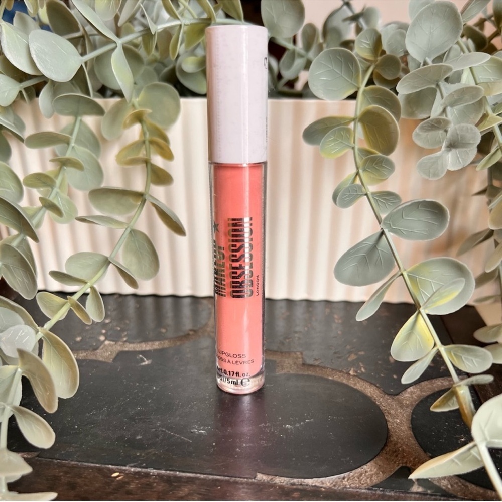 Makeup Obsession Lip Gloss Resolute Peachy Pink High Shine 5mL 0.17oz New